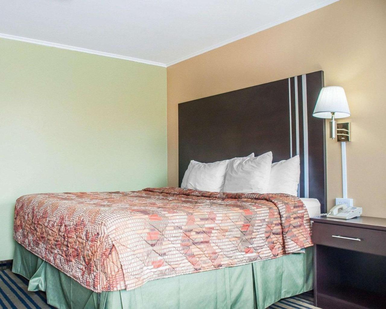 Amherst Inn & Suites Eksteriør bilde