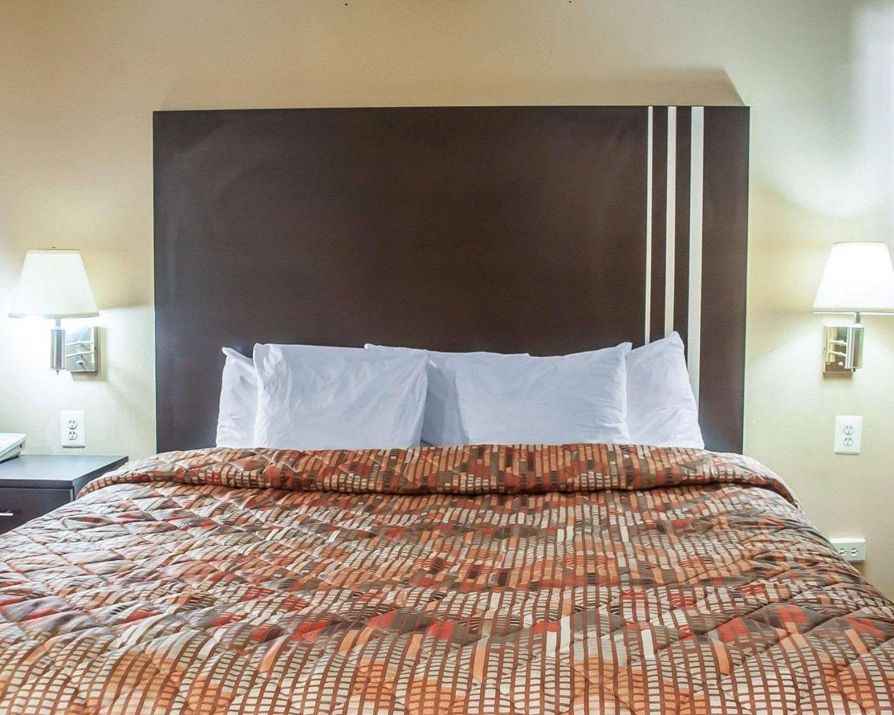 Amherst Inn & Suites Eksteriør bilde